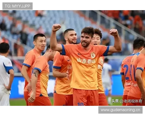 解析山东泰山双线争冠困境，阵容疲劳问题与战术依赖如何影响球队崛起！